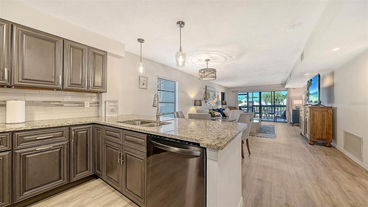 1249 Dockside Place, Unit 110, Sarasota, FL 34242 Photo