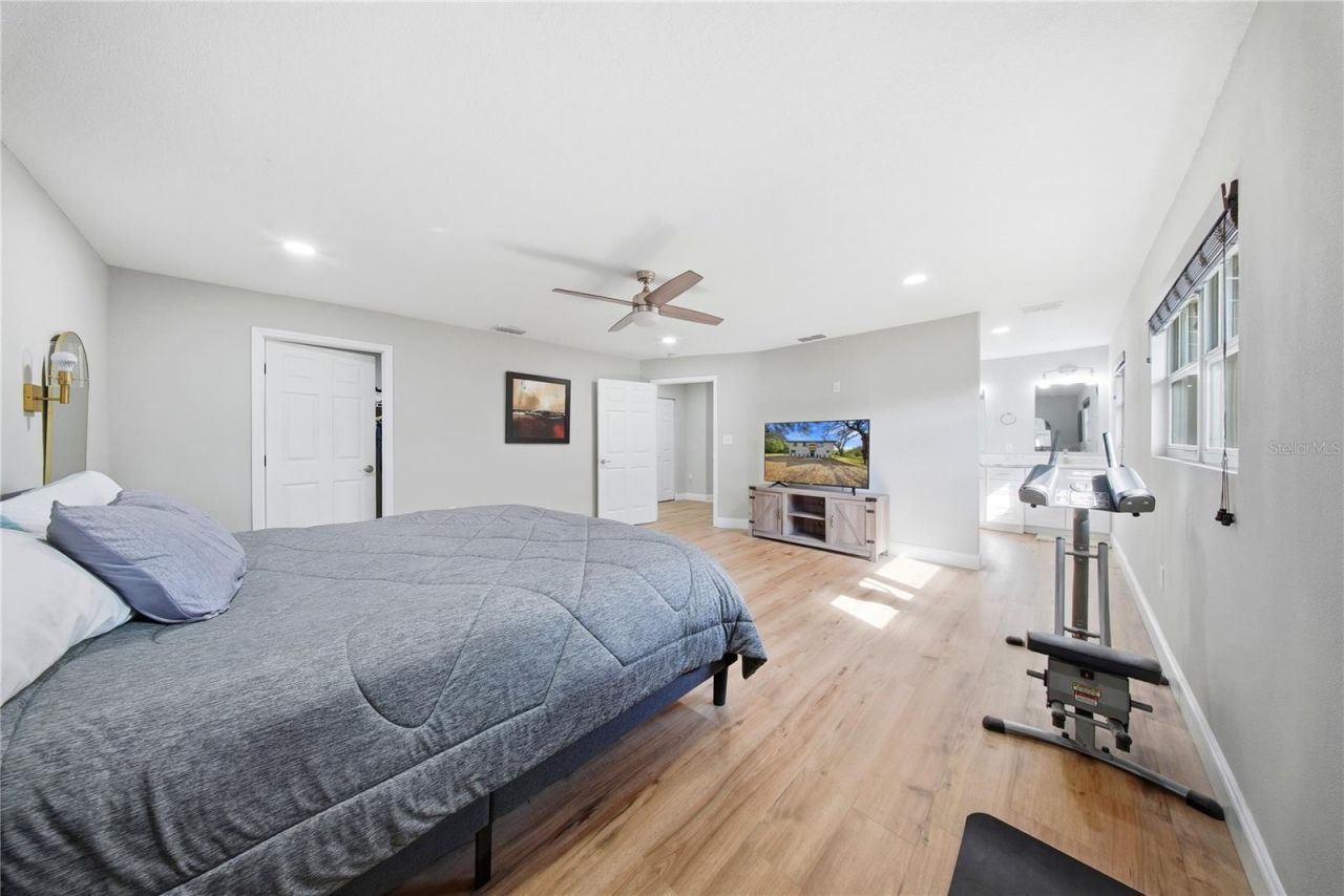 6902 E 29th Avenue , Tampa, FL 33619 Photo