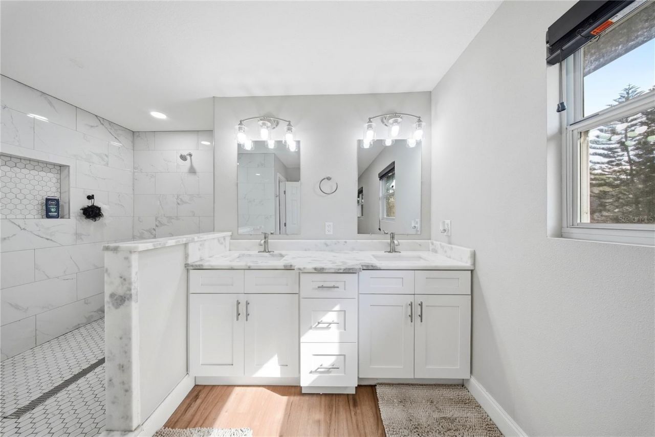 6902 E 29th Avenue , Tampa, FL 33619 Photo