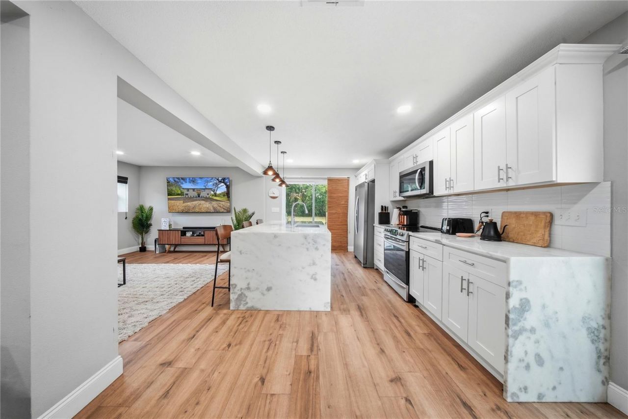 6902 E 29th Avenue , Tampa, FL 33619 Photo