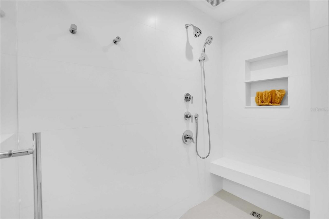 3110 1st Street W, Unit 101, Saint Pete Beach, FL 33706 Photo