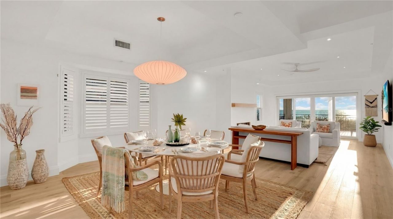 3110 1st Street W, Unit 101, Saint Pete Beach, FL 33706 Photo