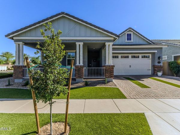 10729 E NIDO Avenue, Mesa, AZ 85209