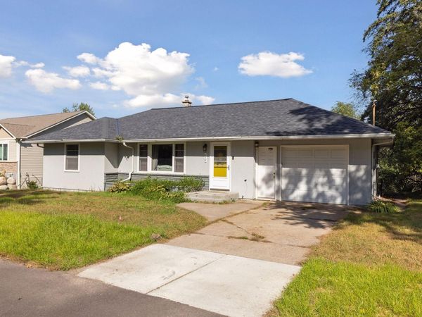675 Koehler Road, Vadnais Heights, MN 55127