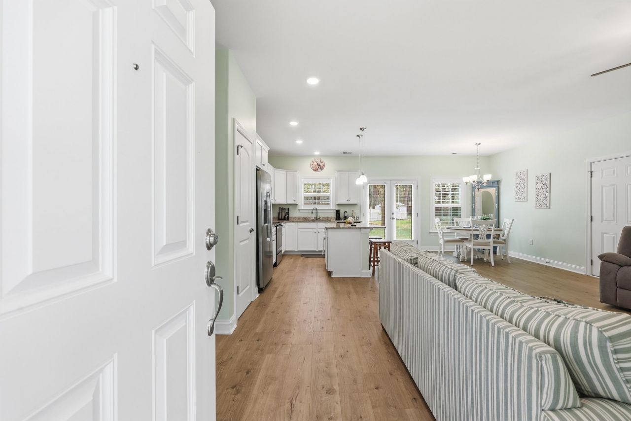 1700 Wren St. Photo 4