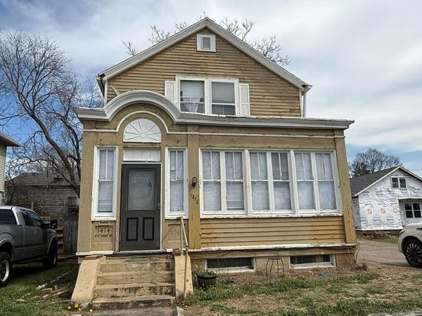 1414 SE First Street, Evansville, IN 47713