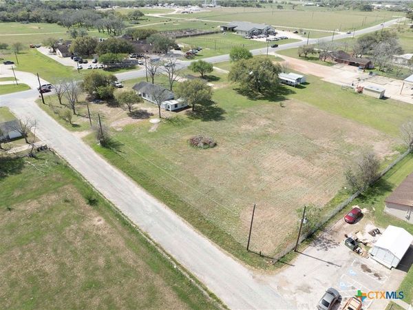TBD Donna Drive , Hallettsville, TX 77964