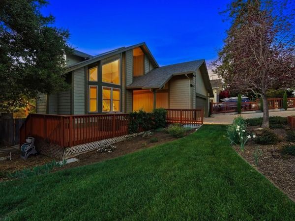 70 Central Avenue, Los Gatos, CA 95030