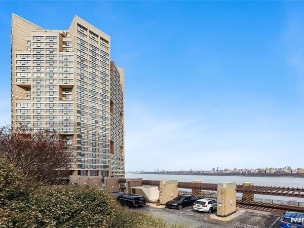 7004 Kennedy Boulevard 4A, Unit 4A, GUTTENBERG, NJ 07093