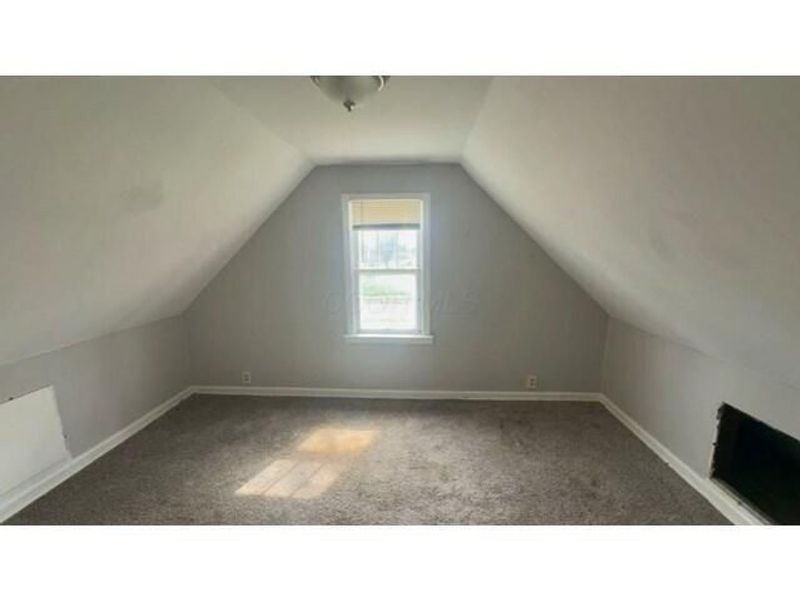 562 Ashwood Road , Columbus, OH 43207 Photo 10