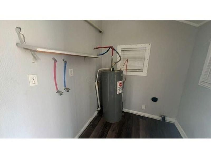 562 Ashwood Road , Columbus, OH 43207 Photo 11