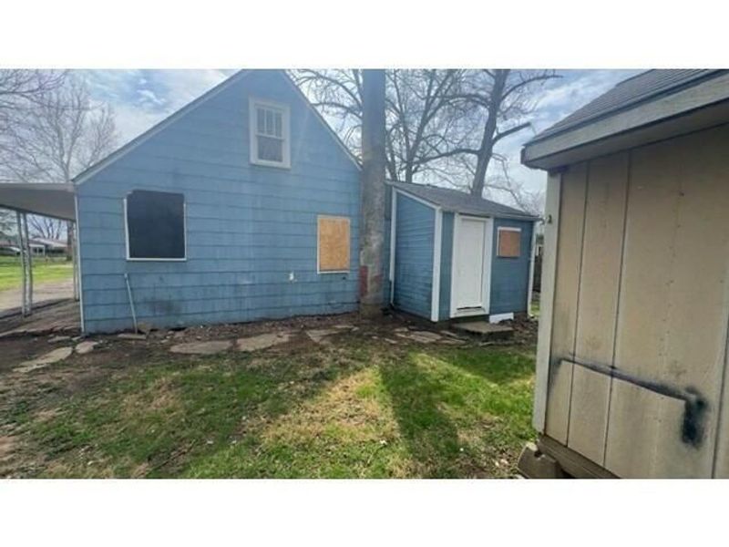 562 Ashwood Road , Columbus, OH 43207 Photo 2