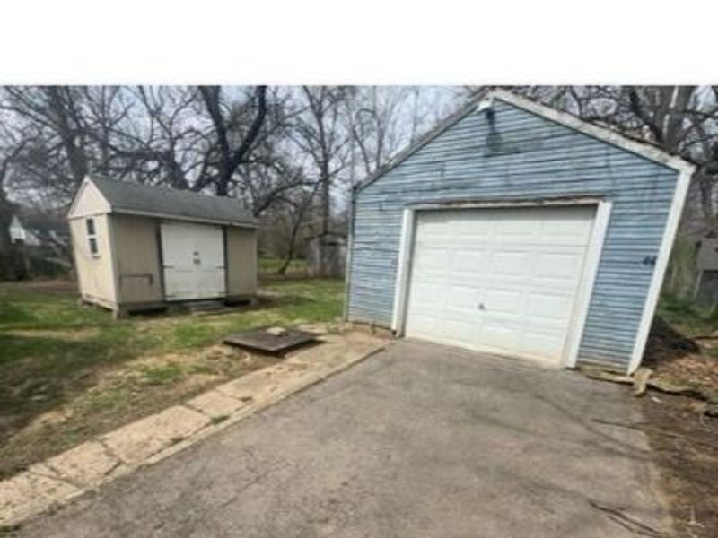 562 Ashwood Road , Columbus, OH 43207 Photo 6