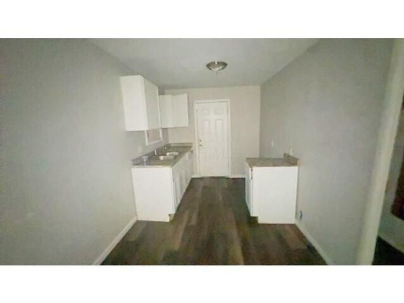 562 Ashwood Road , Columbus, OH 43207 Photo 8