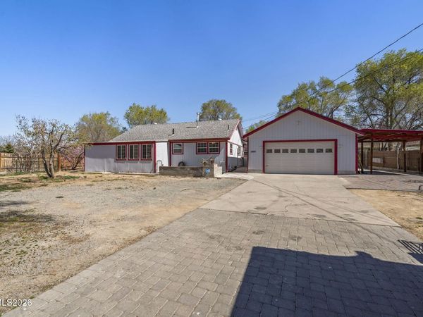 5660 Igloo Drive, Sun Valley, NV 89433