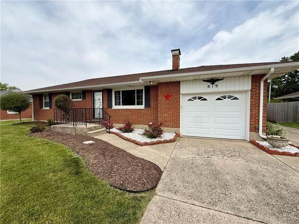 819 Waldrun Avenue, Riverside, OH 45404