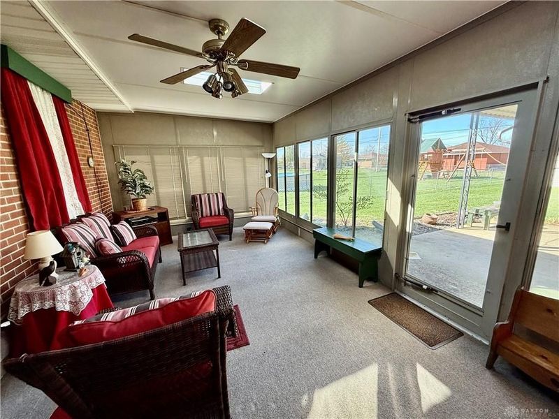 819 Waldrun Avenue, Riverside, OH 45404 Photo 9