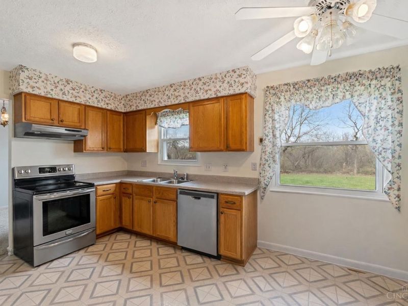 3518 Danbury Road, Fairfield, OH 45014 Photo 9