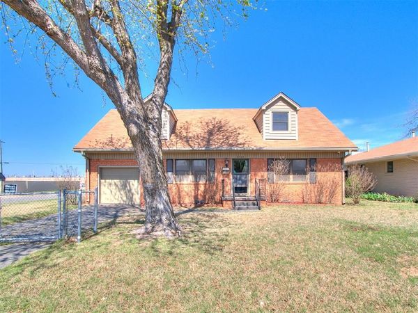 5737 NW 47th Street, Warr Acres, OK 73122