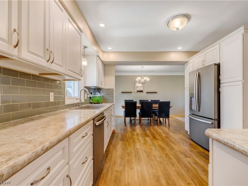 6616 Kingsdale Boulevard, Parma Heights, OH 44130 Photo 13