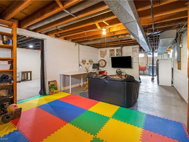 6616 Kingsdale Boulevard, Parma Heights, OH 44130 Photo 22