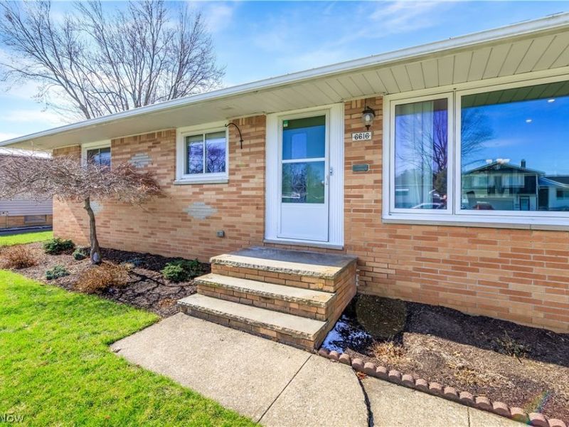 6616 Kingsdale Boulevard, Parma Heights, OH 44130 Photo 27