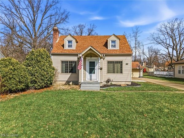 2138 Hermosa Drive , Youngstown, OH 44511