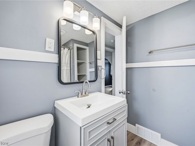 2138 Hermosa Drive , Youngstown, OH 44511 Photo 24