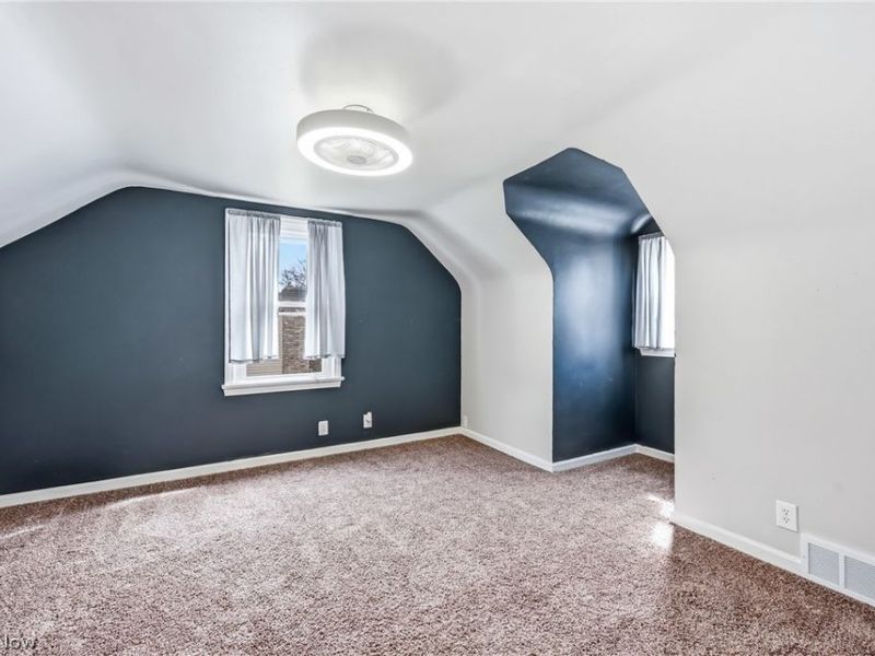 2138 Hermosa Drive , Youngstown, OH 44511 Photo 27