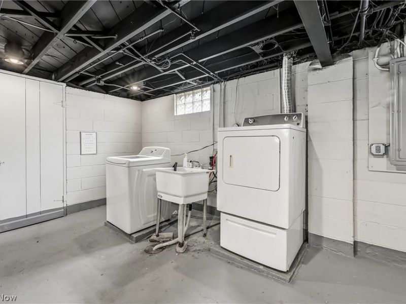 2138 Hermosa Drive , Youngstown, OH 44511 Photo 31