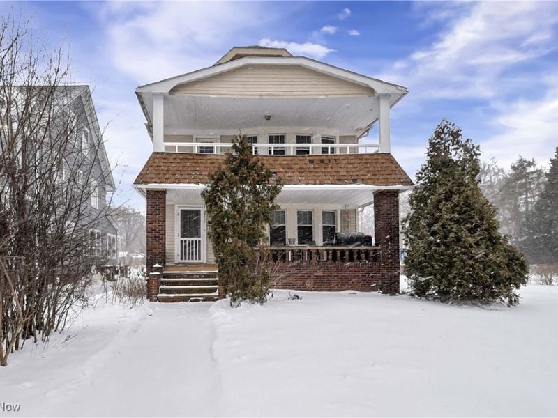 2477 Lee Road, Cleveland Heights, OH 44118 Photo 1