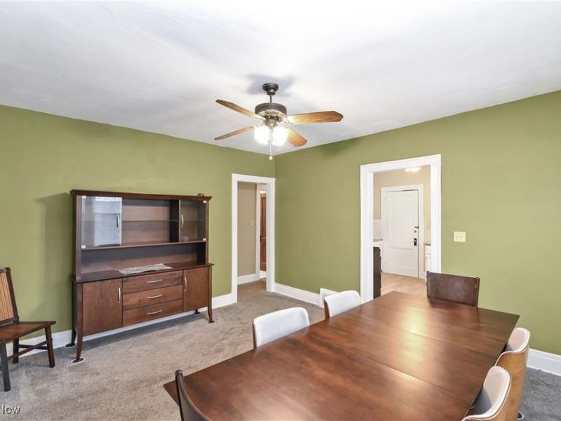 2477 Lee Road, Cleveland Heights, OH 44118 Photo 12