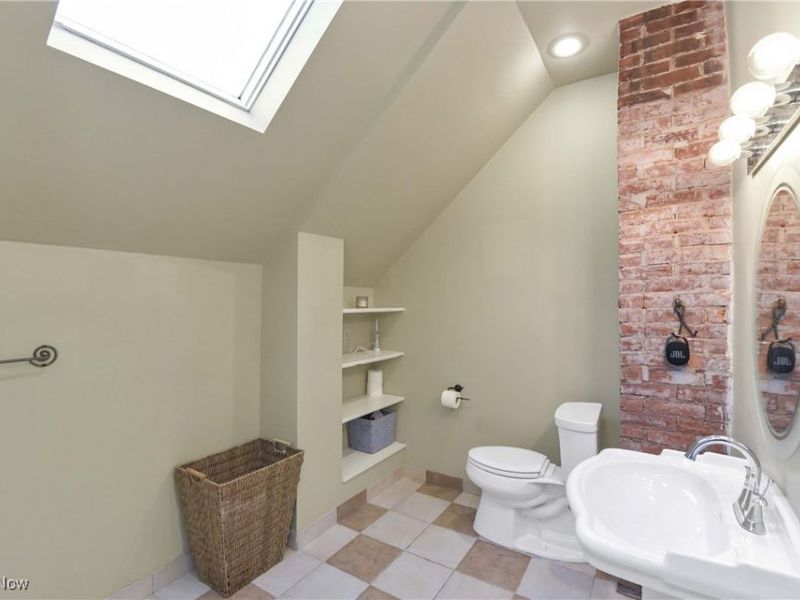 2477 Lee Road, Cleveland Heights, OH 44118 Photo 29