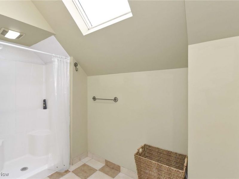 2477 Lee Road, Cleveland Heights, OH 44118 Photo 30