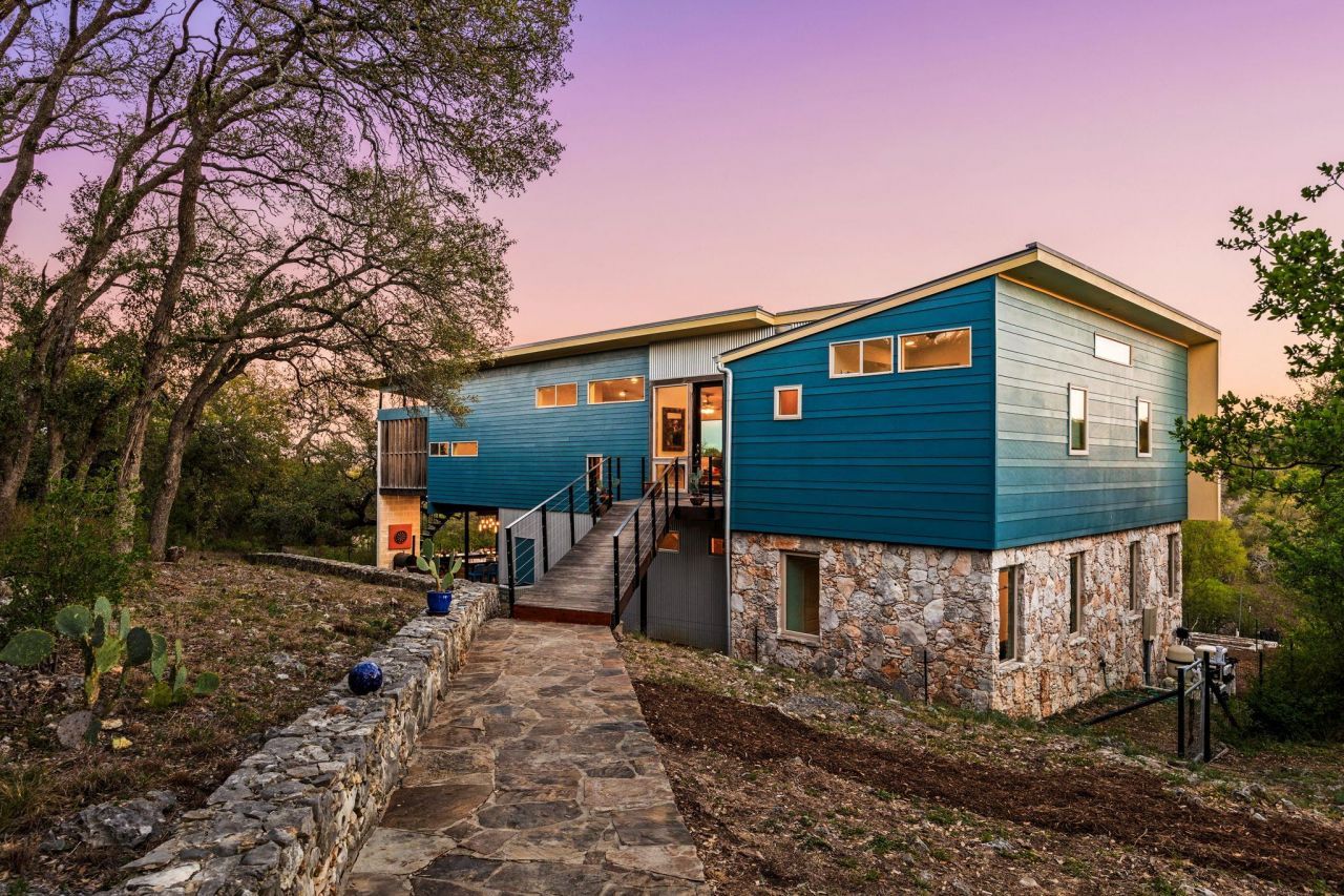 320 Rancho Encino Dr, San Marcos, TX 78666 Main Photo