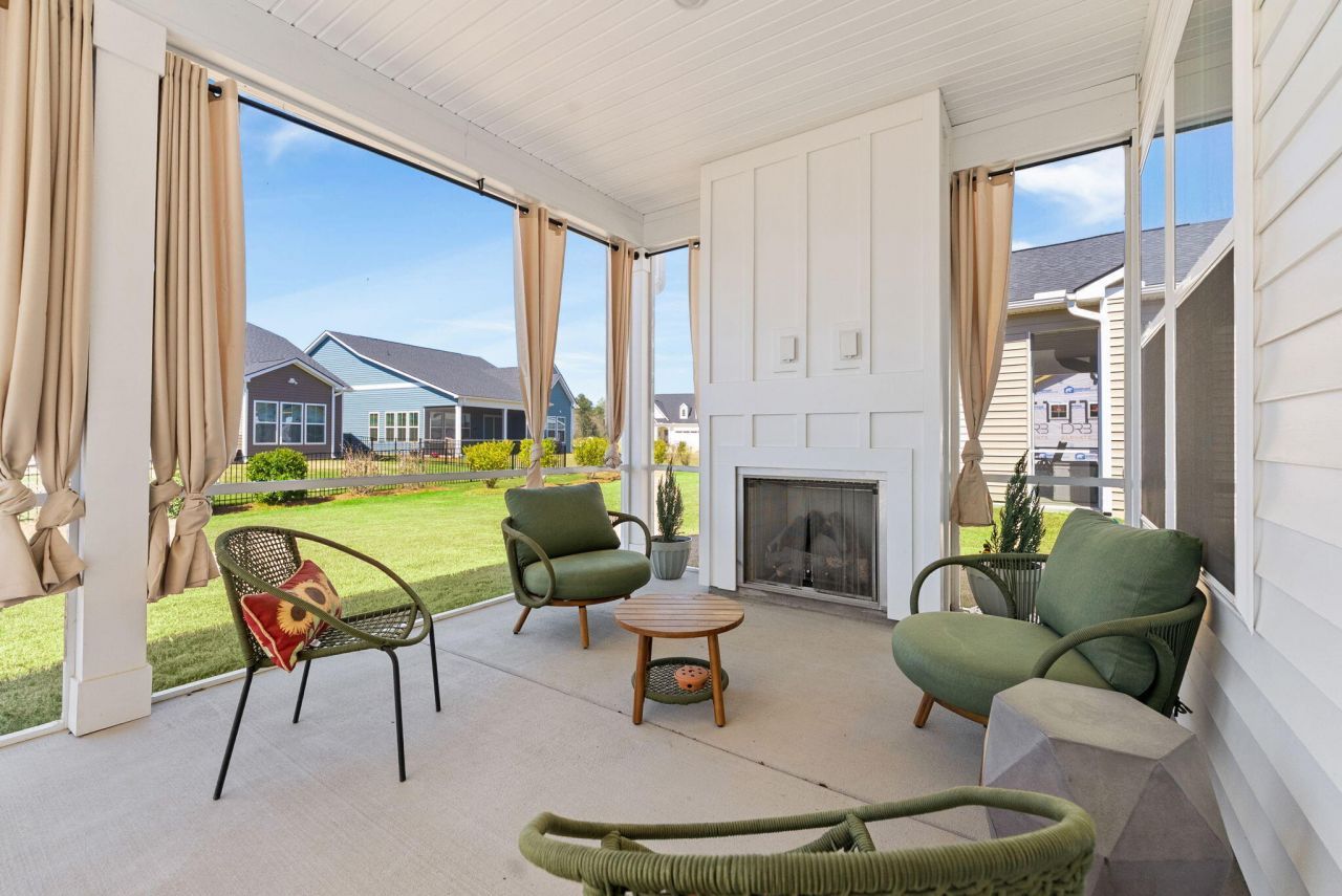 143 Summerwind Drive Photo 31