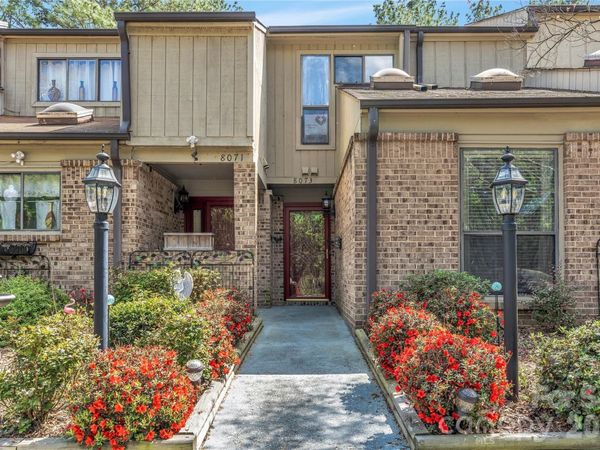 8073 Charter Oak Lane , Charlotte, NC 28226