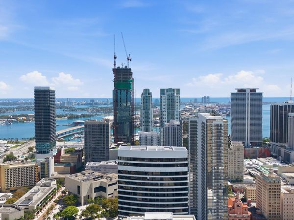 225 N Miami Avenue, Unit 2002, Miami, FL 33128