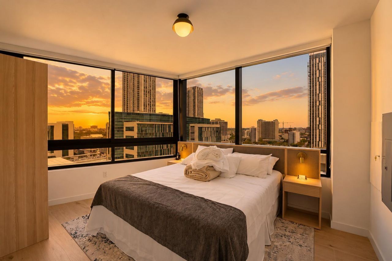 225 N Miami Avenue, Unit 2002, Miami, FL 33128 Photo