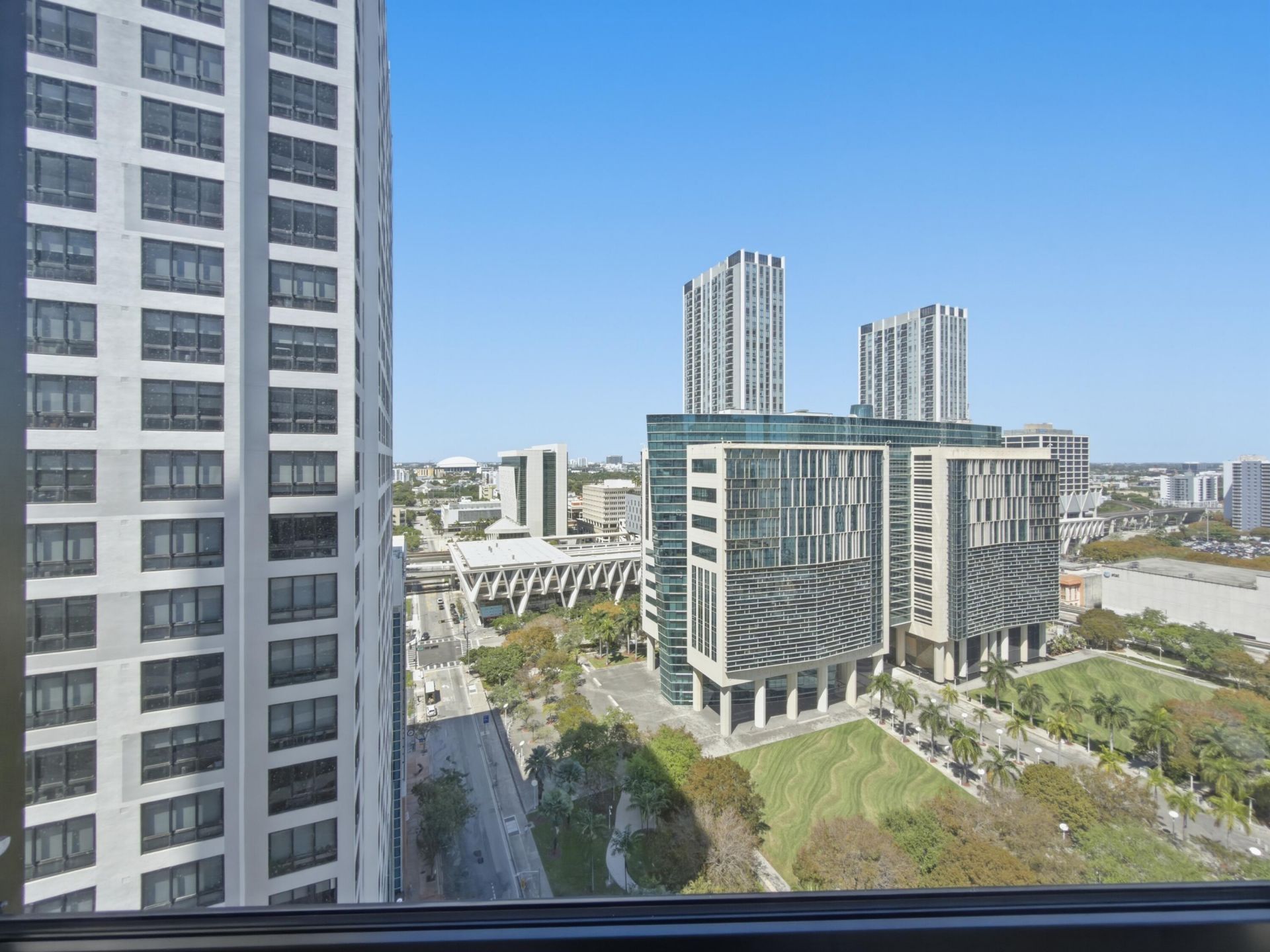 225 N Miami Avenue, Unit 2002, Miami, FL 33128 Photo