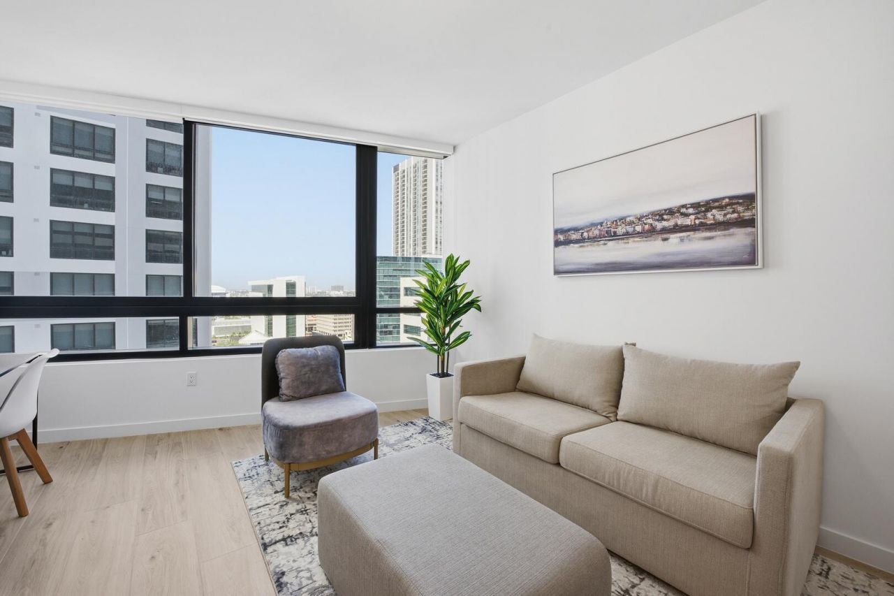 225 N Miami Avenue, Unit 2002, Miami, FL 33128 Photo