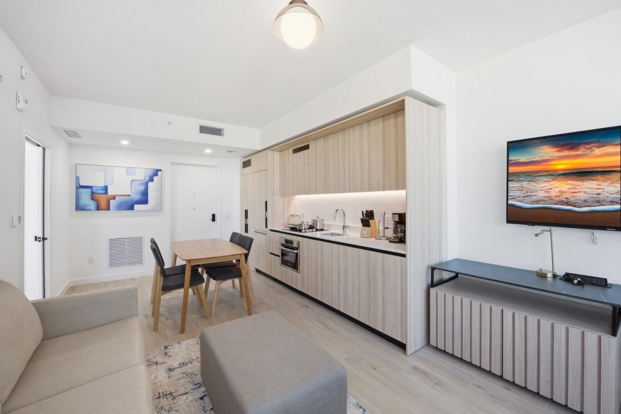 225 N Miami Avenue, Unit 2002, Miami, FL 33128 Photo