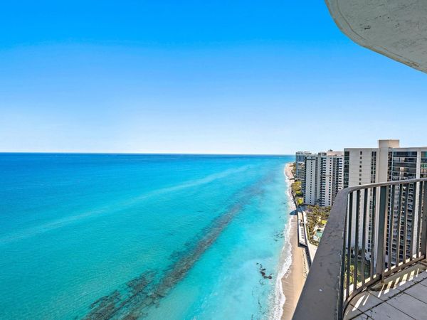 5420 N Ocean Drive, Unit Ph2, Riviera Beach, FL 33404