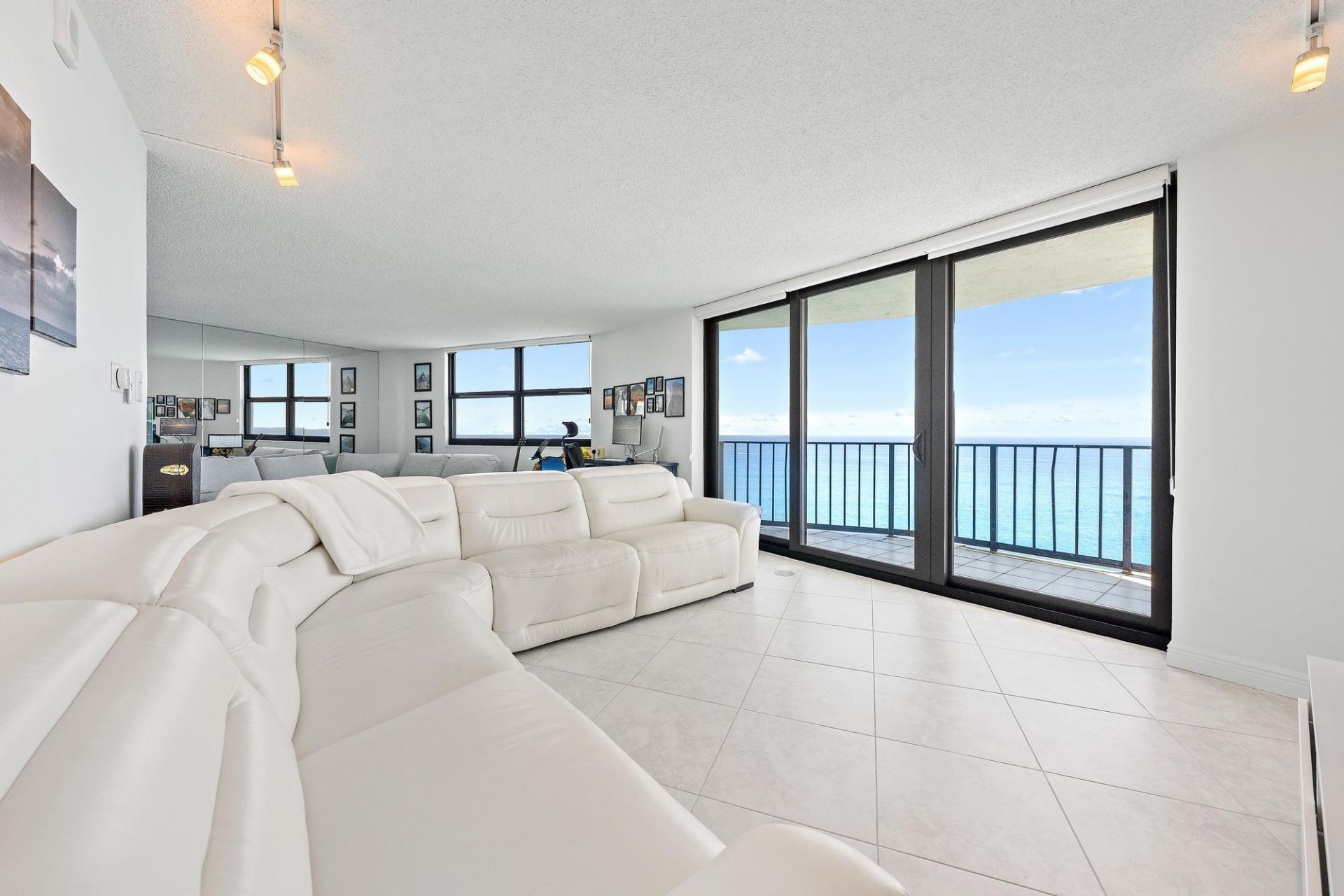 5420 N Ocean Drive, Unit Ph2, Riviera Beach, FL 33404 Photo