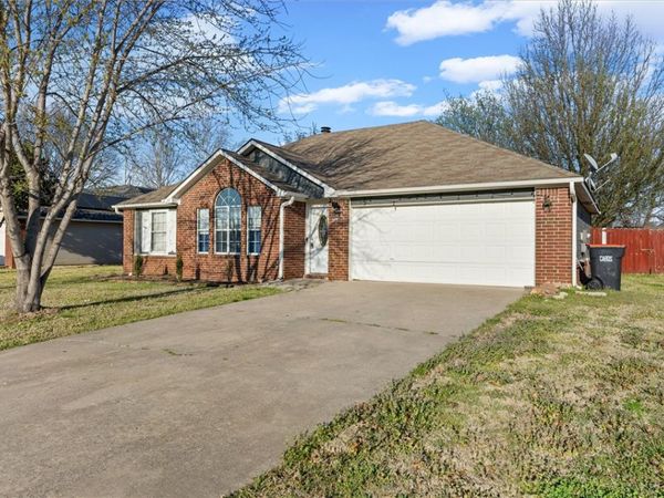 3461 Remington Street , Springdale, AR 72764