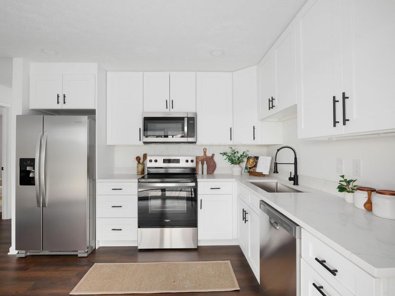 809 Cherrydale Avenue, Columbus, OH 43207 Photo 12