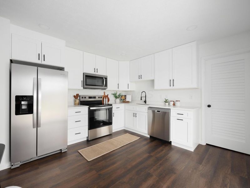 809 Cherrydale Avenue, Columbus, OH 43207 Photo 13