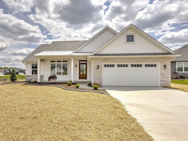213 De Rosa Drive, Johnstown, OH 43031
