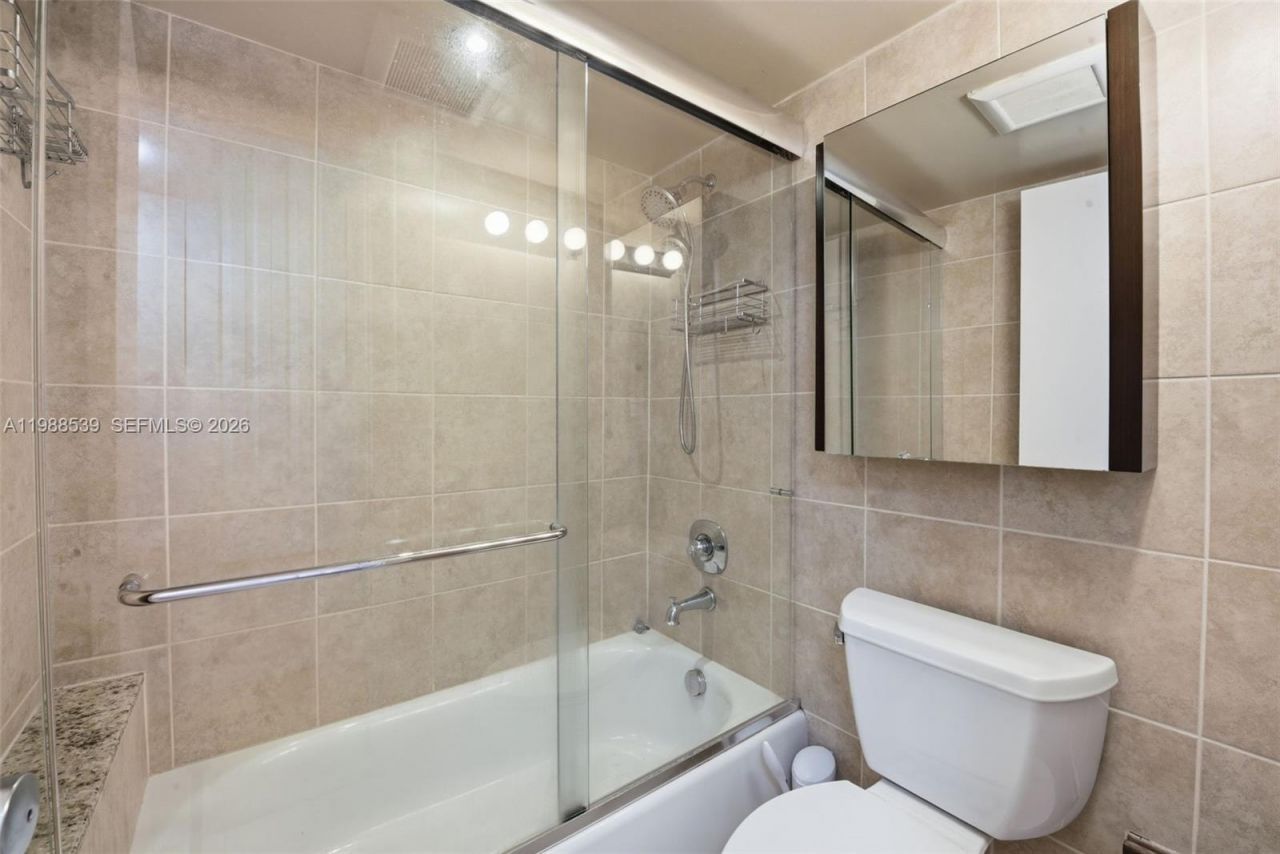 20225 NE 34th Ct , Unit 2218, Aventura, FL 33180 Photo