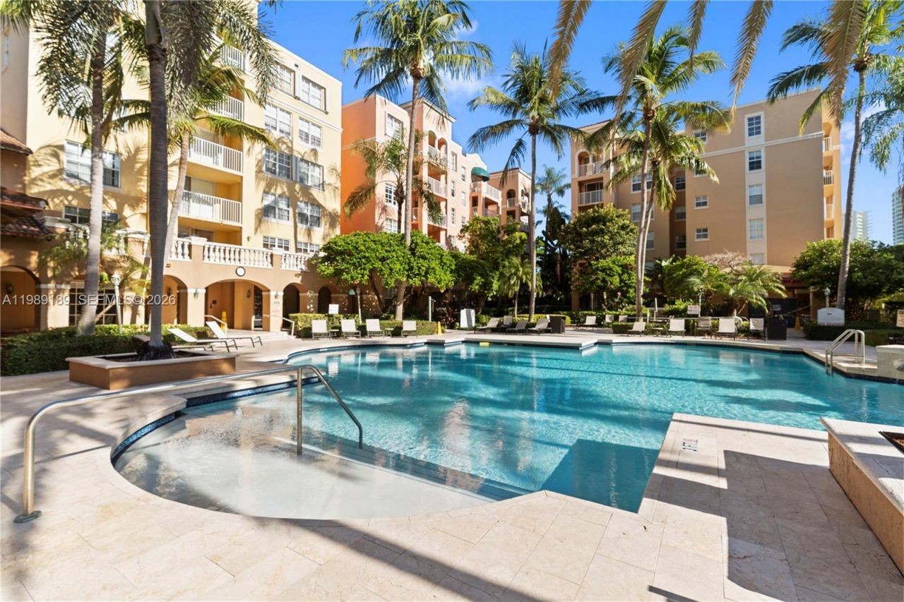 19655 E Country Club Dr , Unit 6108, Aventura, FL 33180 Photo
